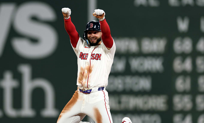 El venezolano Wilyer Abreu brilla como el Jugador de la